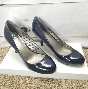 Fergalicious patent leather dark blue pumps